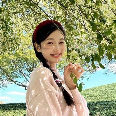 游艇藏春